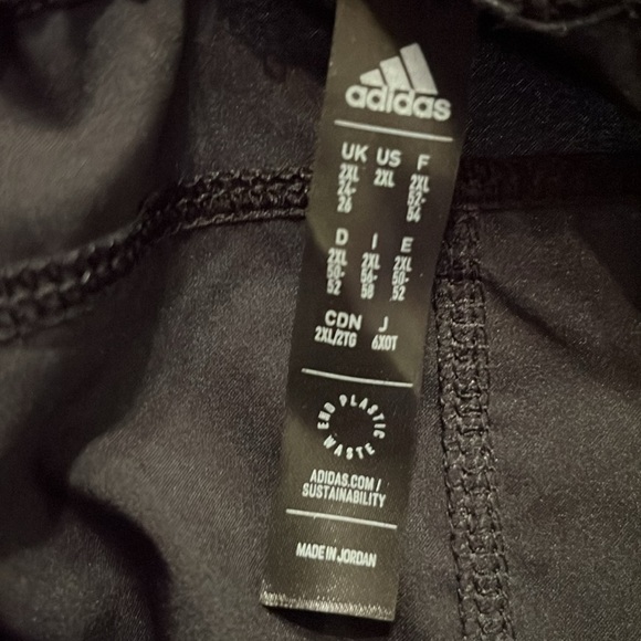 NWT adidas Women's Pacer 3-stripes Woven Shorts  2XL - Picture 8 of 10